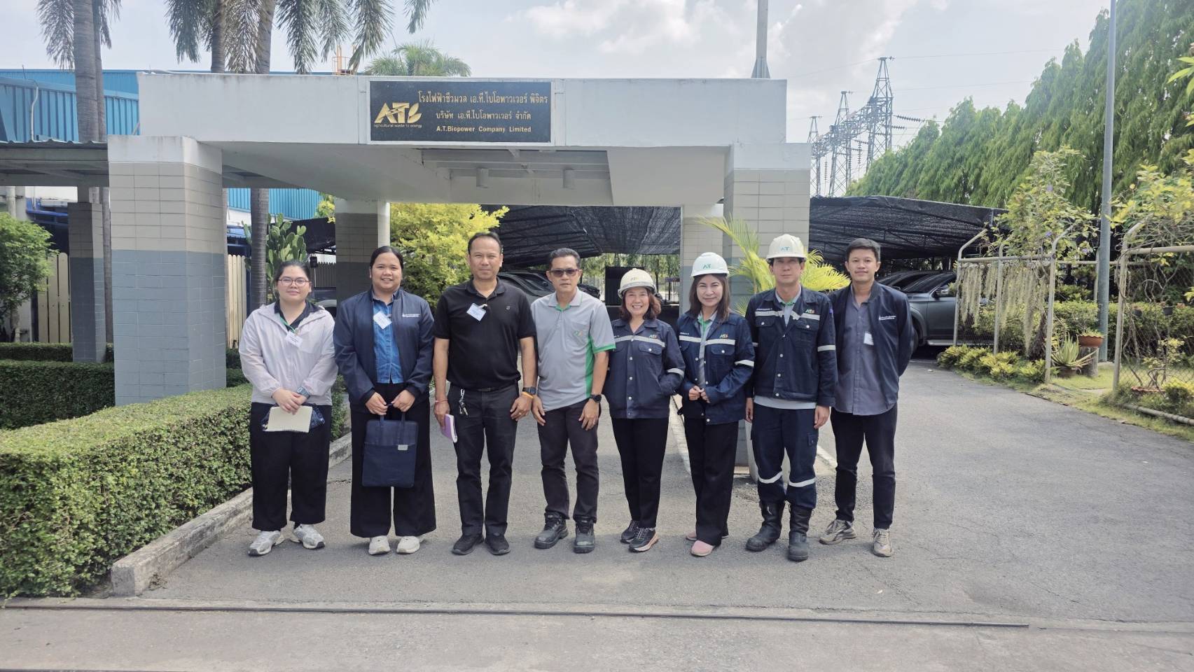 ให้การต้อนรับสำนักงานพลังงานจังหวัดพิจิตรเข้าเยี่ยมชมการดำเนินงานโรงไฟฟ้าฯ